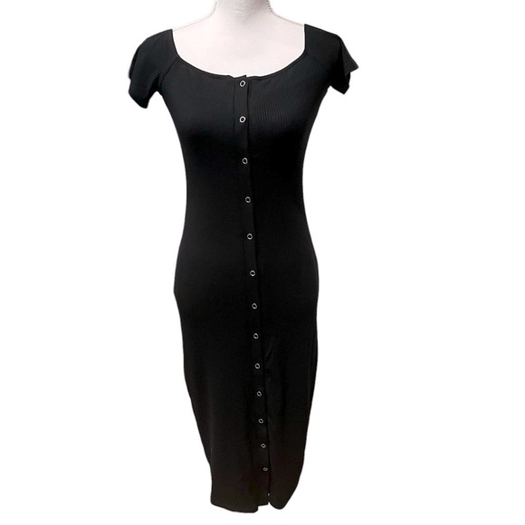 Privacy Please Rue Ribbed Knit Snap Button Down Black Midi Dress Size Small NWT - Picture 1 of 16